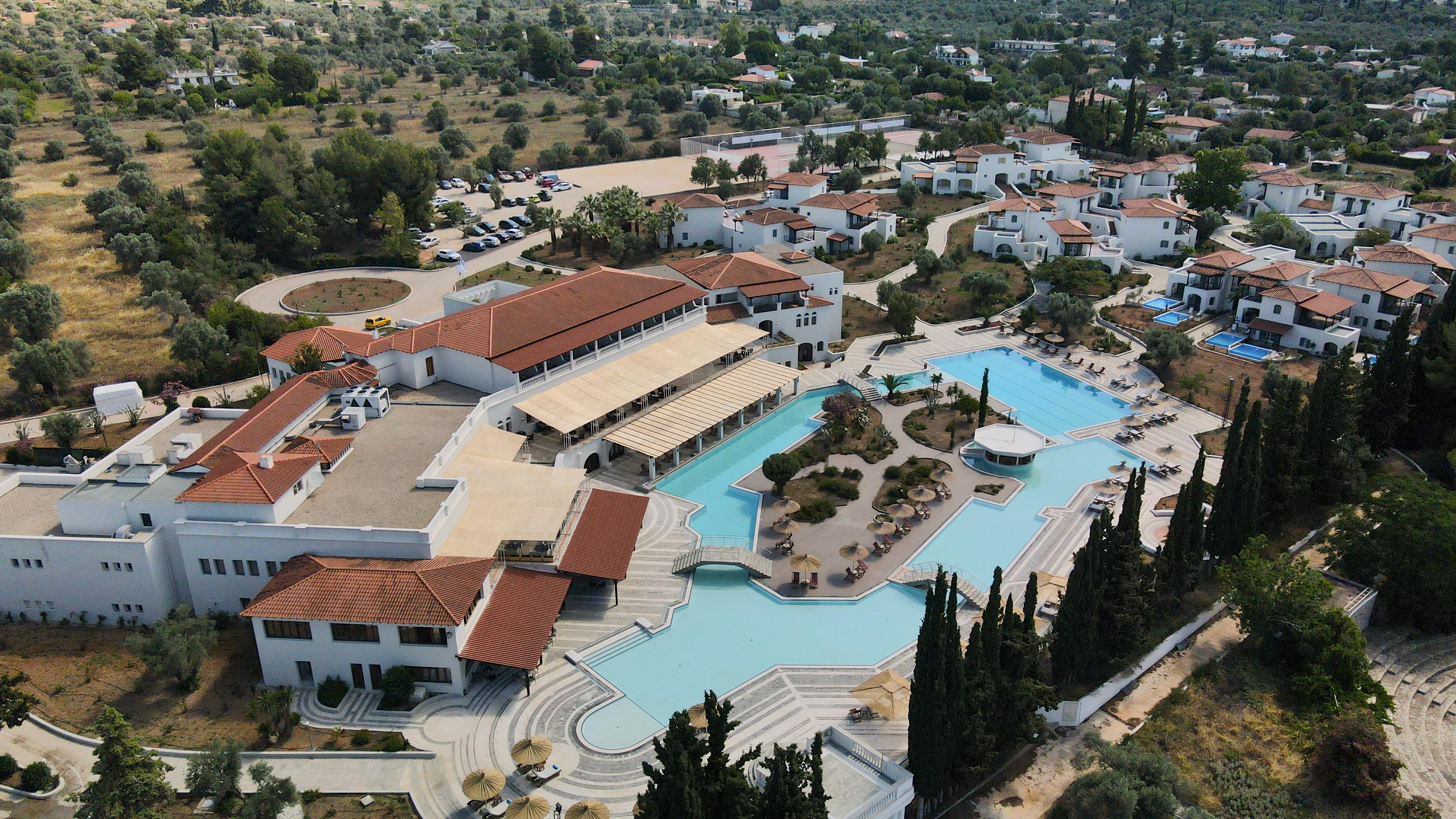 & Hotel 4*
